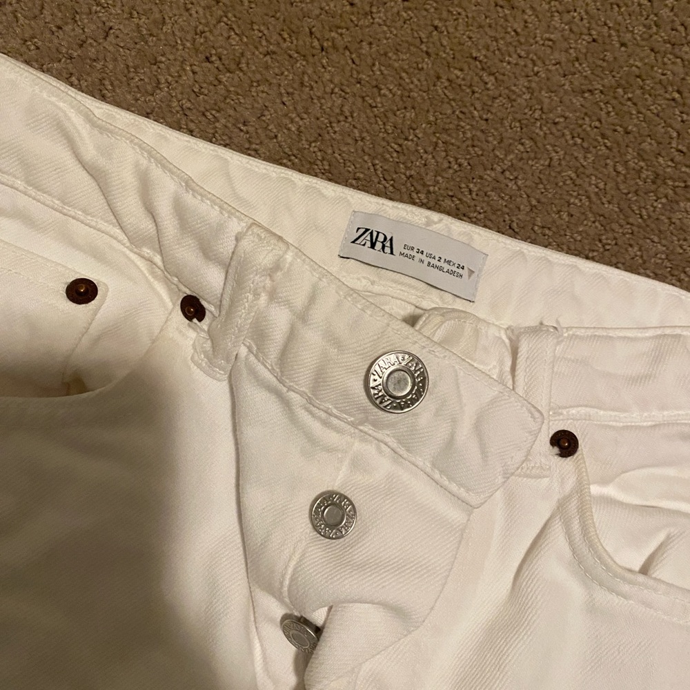 White Zara jeans